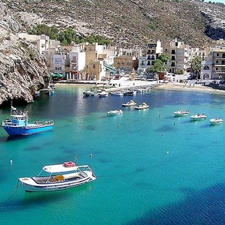 Seafront Penthouse With Terrace In Xlendi, Gozo Daire Dış mekan fotoğraf